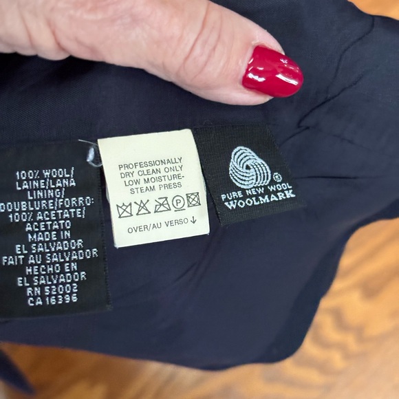 A Navy Blue Liz Blazer - Picture 3 of 12